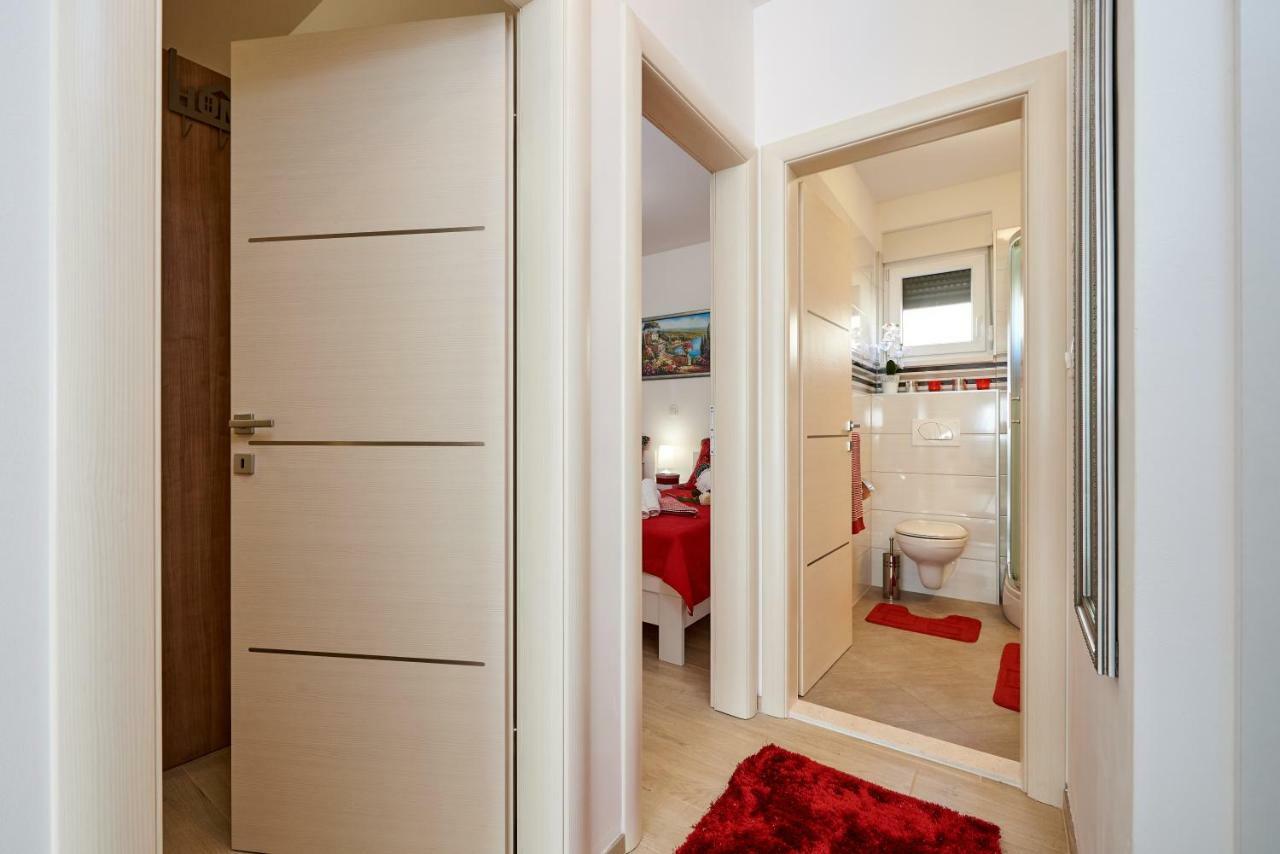 Apartment Misic Trogir Exterior foto