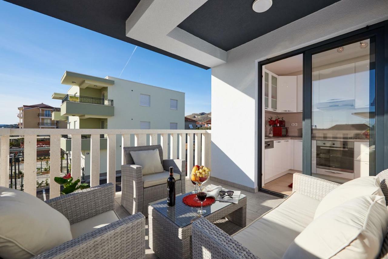 Apartment Misic Trogir Exterior foto